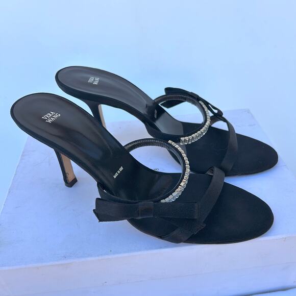 Vera Wang Rhinestone Bow Mules Strappy Heels Satin Black Box 38.5 Size 8.5 - Picture 2 of 11